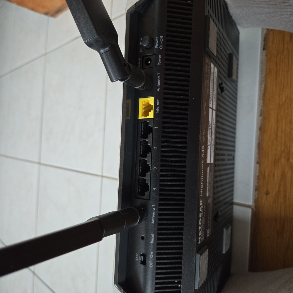 NETGEAR Nighthawk X4S Black Wireless Router, AC2600 Model R7800 - Picture 3 of 3